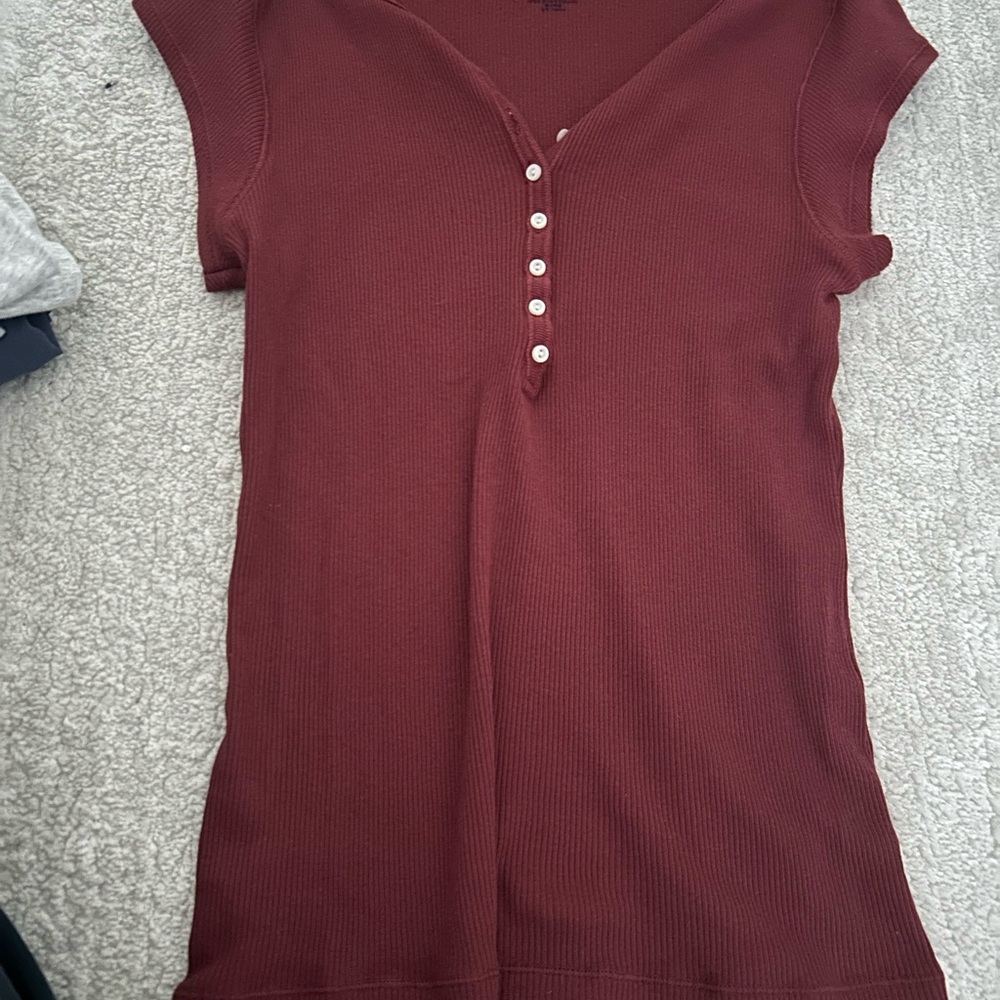 Women’s 2000s Bella Swan Henley